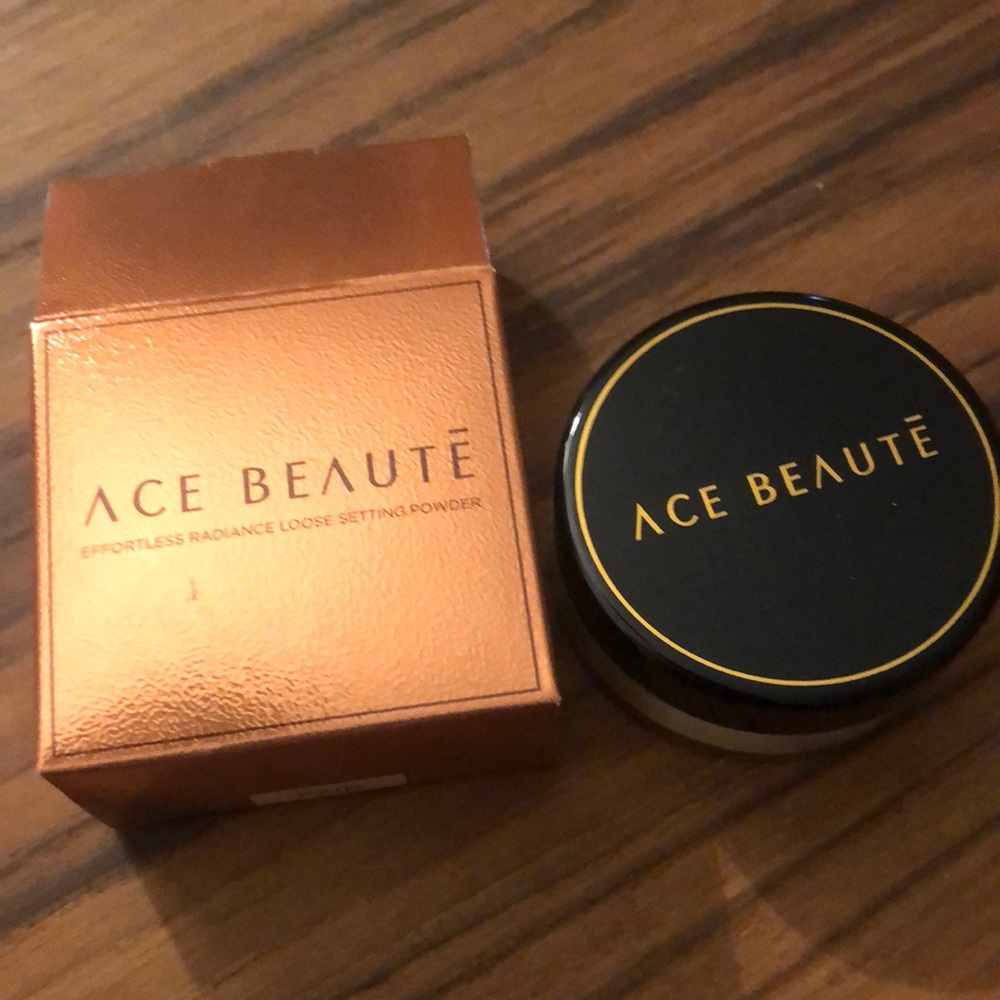 Ace Beaute loose setting powder